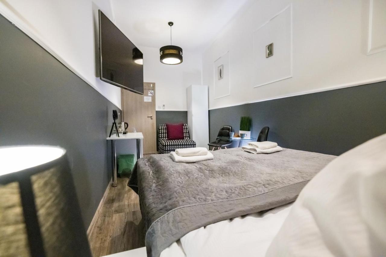 Leo Apartments Main Square Krakow Bagian luar foto