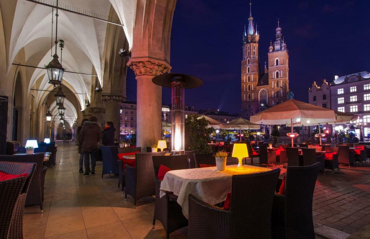 Leo Apartments Main Square Krakow Bagian luar foto