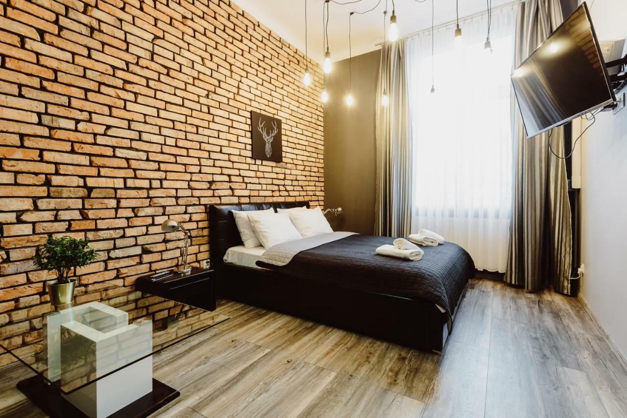 Leo Apartments Main Square Krakow Bagian luar foto